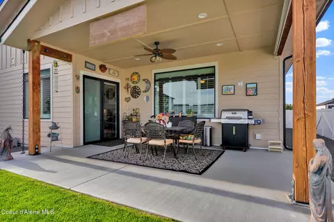 Exterior - 8108 W Splitrail Ave, Rathdrum, ID 83858 photo 10 of 18