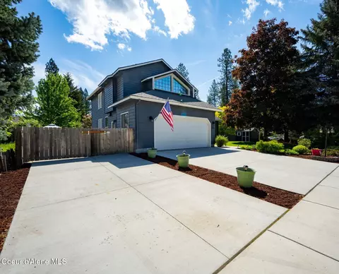 121 S Linden St, Post Falls, ID 83854