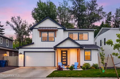 1814 Herring Ave, Sandpoint, ID 83864