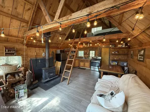 467 Dusty Ln, Saint Maries, ID 83861