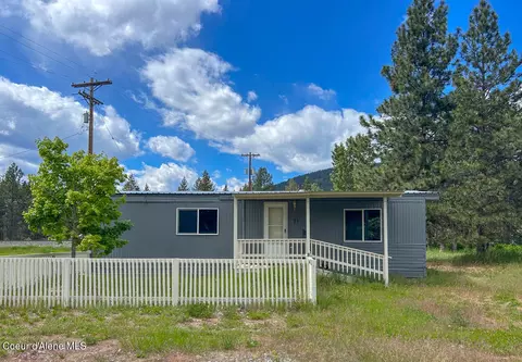 71 E Railroad St, Moyie Springs, ID 83845