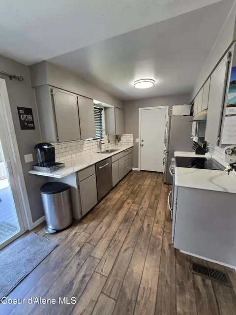 Kitchen - 716 E Fir, Osburn, ID 83849 photo 1 of 2
