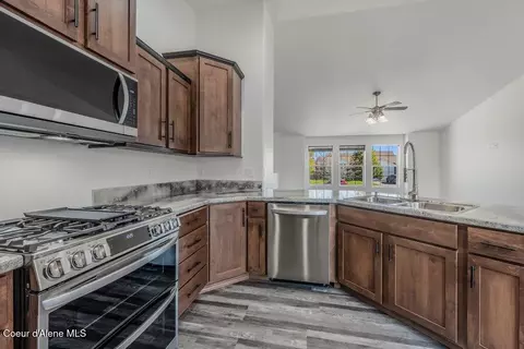 Kitchen - 3141 E Thrush Dr, Post Falls, ID 83854 photo 1 of 2