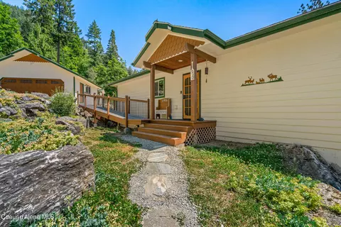 17544 E Arapaho Rd, Bayview, ID 83803 photo 5