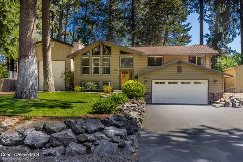 11982 N Emerald Dr, Hayden, ID 83835