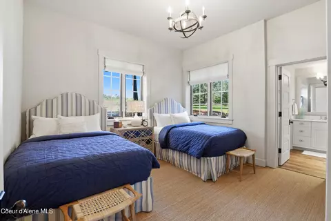 Bedroom - 6492 S Old Barn Rd, Harrison, ID 83833 photo 8 of 20