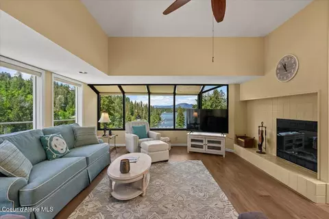 3570 E Tobler Rd UNIT B8, Hayden, ID 83835
