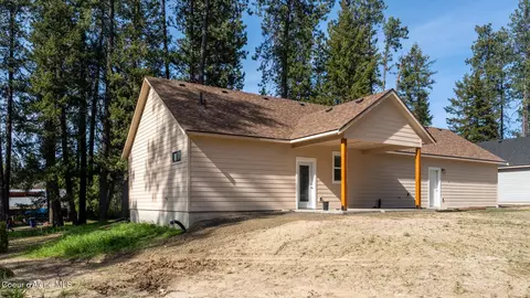 Exterior - 275 F St, Plummer, ID 83851 photo 4 of 5