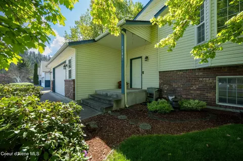 2056 E Greywolf Ave, Coeur D'alene, ID 83815