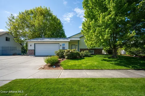 2056 E Greywolf Ave, Coeur D'alene, ID 83815