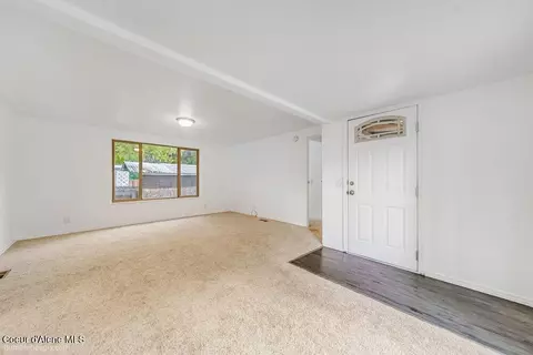 Living - 3075 E Collingwood Ave, Post Falls, ID 83854 photo 1 of 5