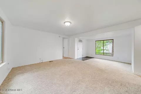Living - 3075 E Collingwood Ave, Post Falls, ID 83854 photo 5 of 5