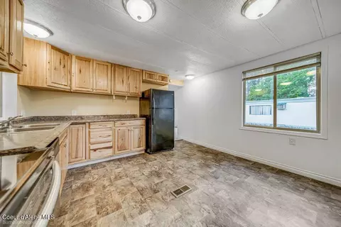 Kitchen - 3075 E Collingwood Ave, Post Falls, ID 83854 photo 3 of 3