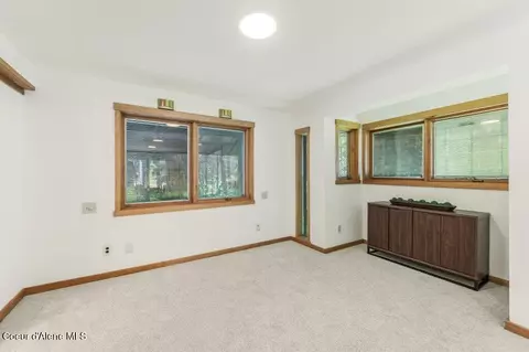 Bedroom - 8473 E Apache Trl, Athol, ID 83801 photo 8 of 10