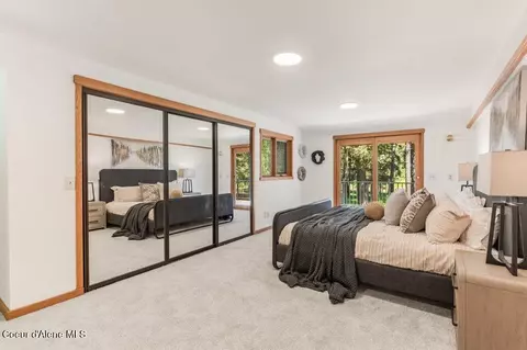 Bedroom - 8473 E Apache Trl, Athol, ID 83801 photo 5 of 10
