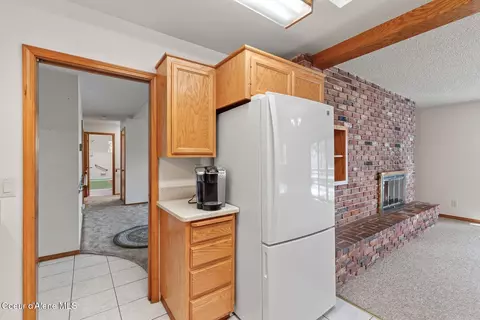 Kitchen - 5977 E Mcmahon Rd, Hayden, ID 83835 photo 2 of 3