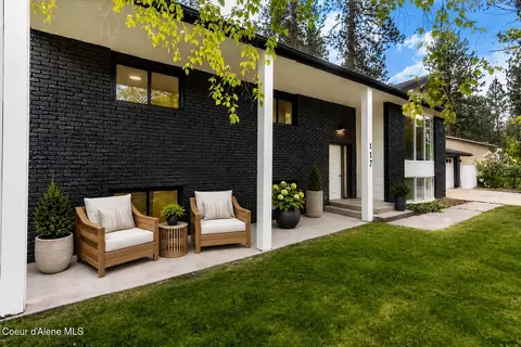 117 S Pinewood Dr, Post Falls, ID 83854