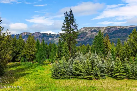 10435 Highway 1, Bonners Ferry, ID 83805