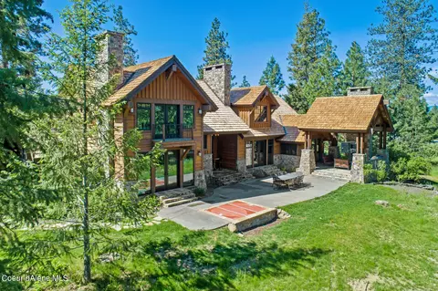 6126 S Gozzer Rd, Harrison, ID 83833