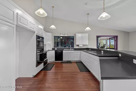 Kitchen - 5522 E Aripa Rd, Harrison, ID 83833 photo 1 of 1