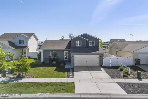 8902 N Mountainshire Rd, Post Falls, ID 83854