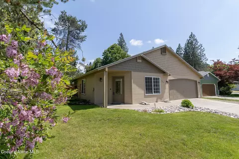 3216 N 13th St, Coeur D'alene, ID 83815