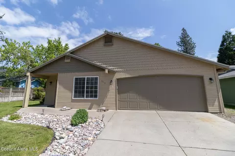 3216 N 13th St, Coeur D'alene, ID 83815