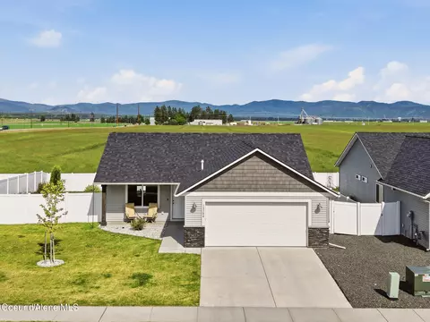12704 N Cavanaugh Dr, Rathdrum, ID 83858