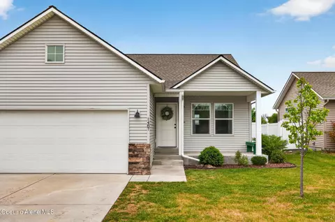 Exterior - 1487 E Yellowstone Ave, Post Falls, ID 83854 photo 4 of 8