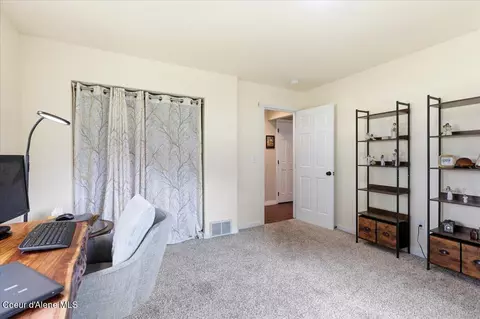 Bedroom - 3061 E Lancaster Rd, Hayden, ID 83835 photo 2 of 4