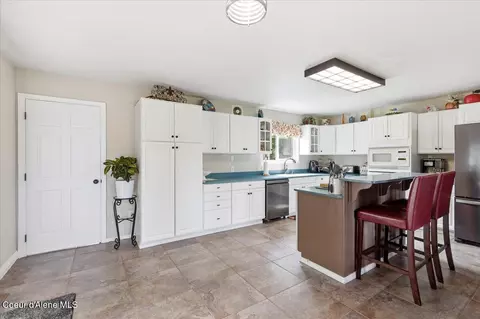 Kitchen - 3061 E Lancaster Rd, Hayden, ID 83835 photo 1 of 8