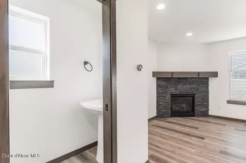 Entry Way - 8386 W Splitrail Ave, Rathdrum, ID 83858 photo 2 of 3