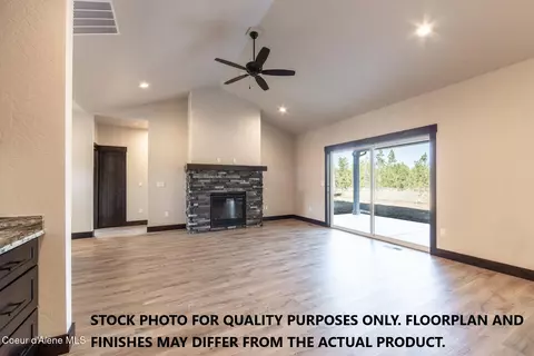 Living - 7741 E Howard Rd, Athol, ID 83801 photo 6 of 7