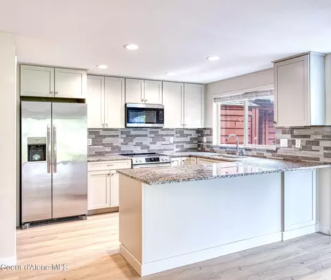 5299 W Green Ct UNIT 2, Rathdrum, ID 83858