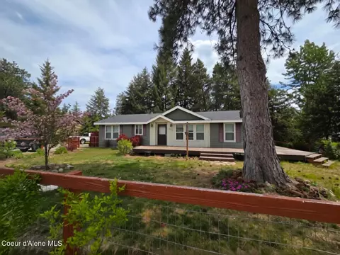 32734 N 10th Ave, Spirit Lake, ID 83869