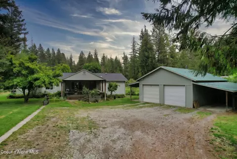 392 Shingle Mill Loop, Bonners Ferry, ID 83805