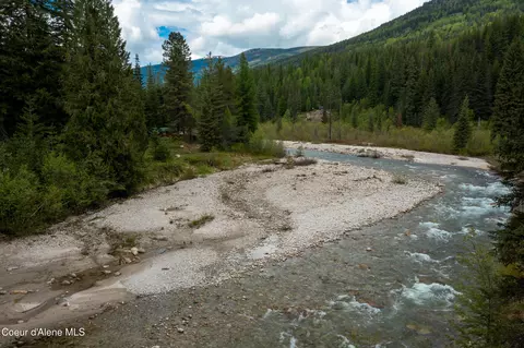 10267 Upper Pack River Rd, Sandpoint, ID 83864 photo 13