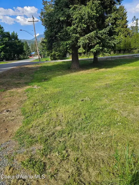 104 N Mill St, Clark Fork, ID 83811 photo 2