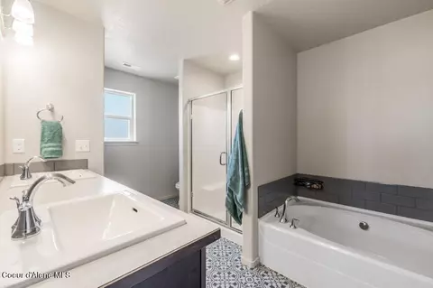 Bath - 616 E Beecher Ave, Post Falls, ID 83854 photo 2 of 4