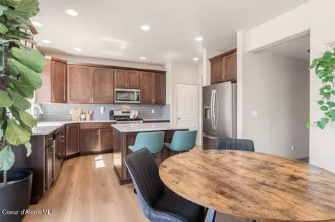 Kitchen - 616 E Beecher Ave, Post Falls, ID 83854 photo 1 of 4