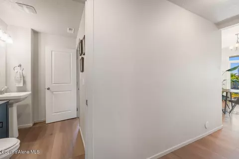 Entry Way - 616 E Beecher Ave, Post Falls, ID 83854 photo 6 of 8