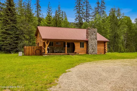 7569 Upper Pack River Rd, Sandpoint, ID 83864