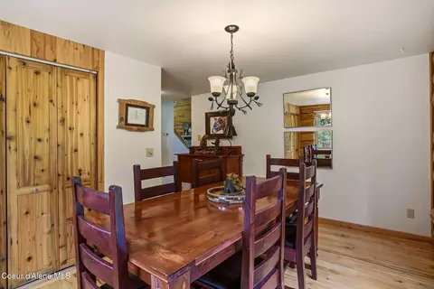 Dining - 7569 Upper Pack River Rd, Sandpoint, ID 83864 photo 1 of 2