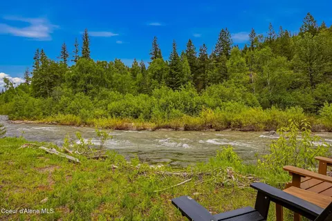 View/Area - 7569 Upper Pack River Rd, Sandpoint, ID 83864 photo 1 of 12