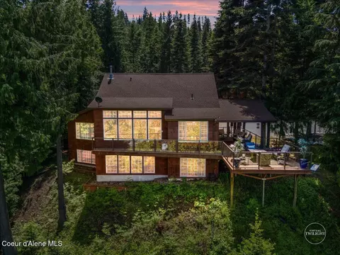 3941 Old Priest River Rd, Priest River, ID 83856