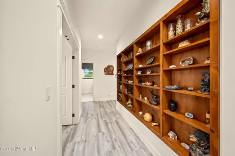 Entry Way - 6532 E Poleline Ave, Post Falls, ID 83854 photo 2 of 2