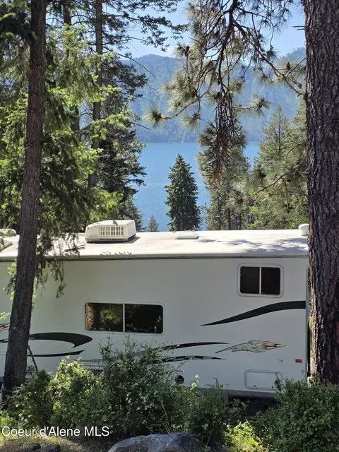 20540 E London Ct, Bayview, ID 83803