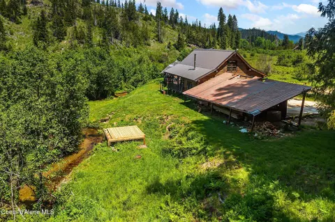 2502 Greenhood Rd, Priest River, ID 83856