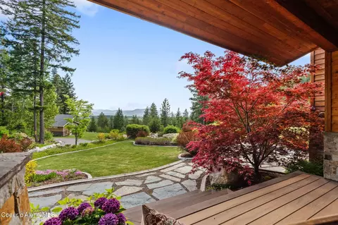 Exterior - 294 Rincon Dr, Sandpoint, ID 83864 photo 16 of 30