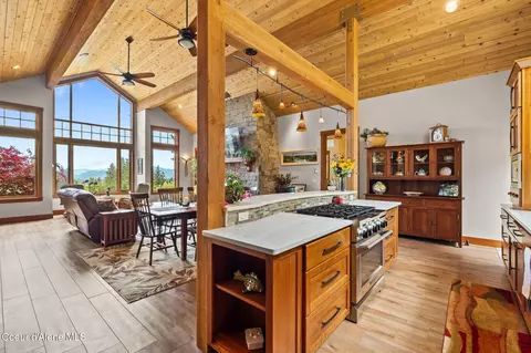 Kitchen - 294 Rincon Dr, Sandpoint, ID 83864 photo 6 of 8